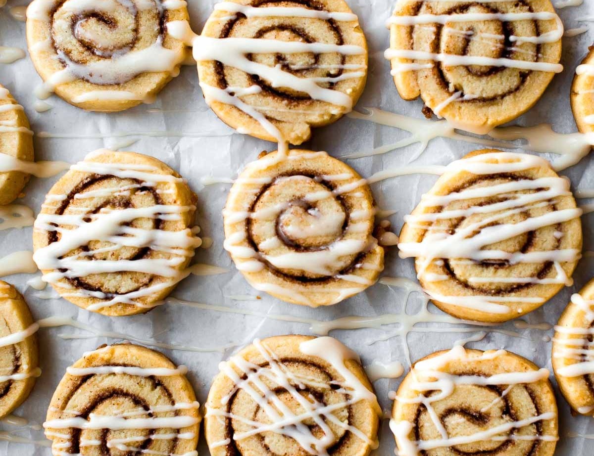 Cinnamon Roll Cookies suggested serving
