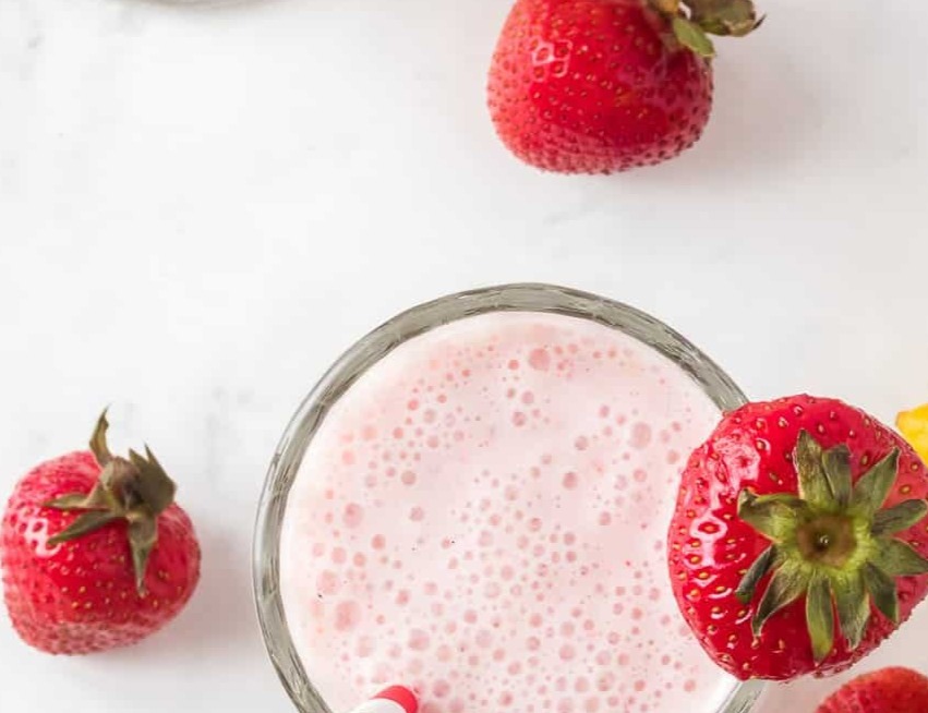 Strawberry Frosted Lemonade suggested serving
