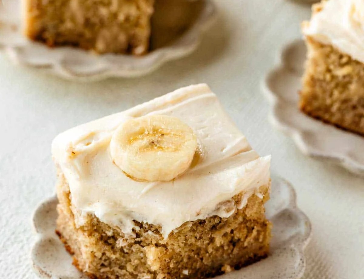 The Best Banana Cake I’ve Ever Had suggested serving